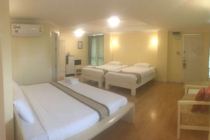 Room 20 of 86