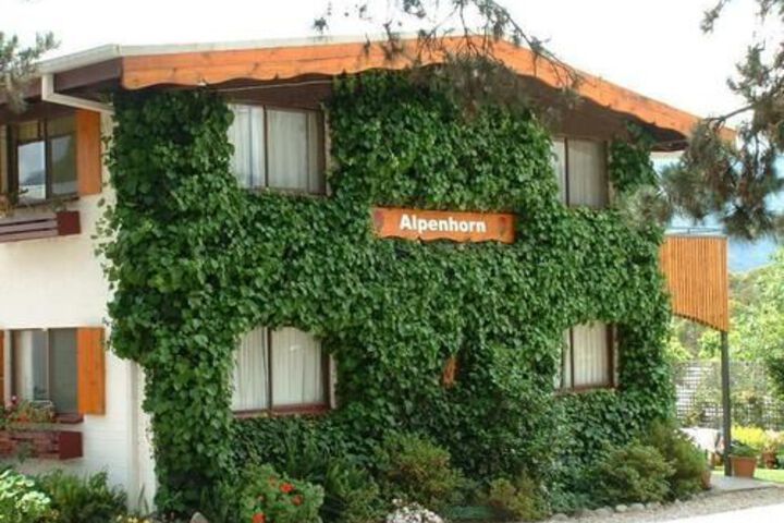 Hotel 4 of 49