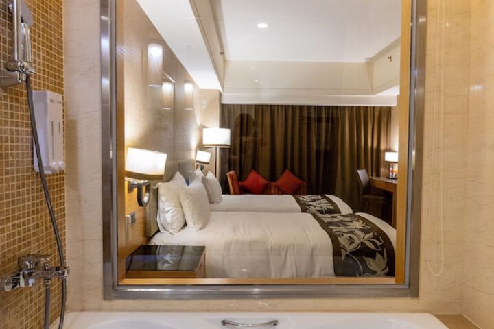 Room 30 of 55