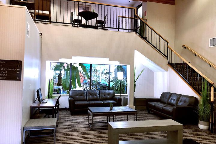 Hotel Interior 3 of 27