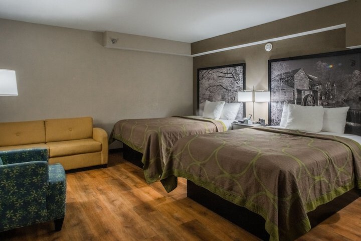 2 Queen Beds Oversized Room (6 of 15)