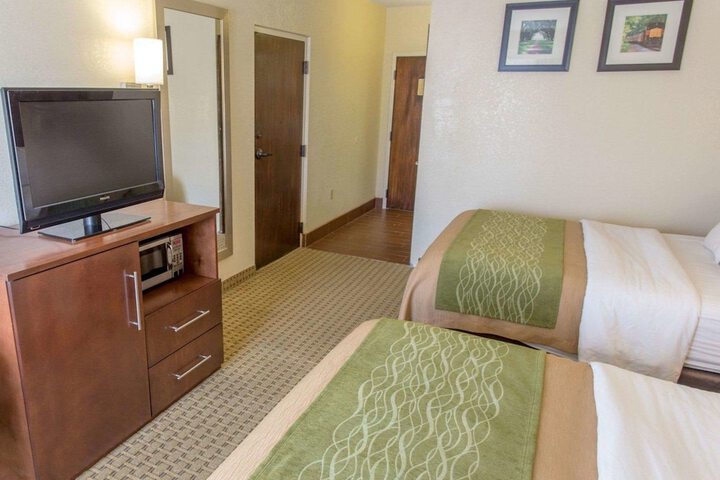 Room 5 of 56