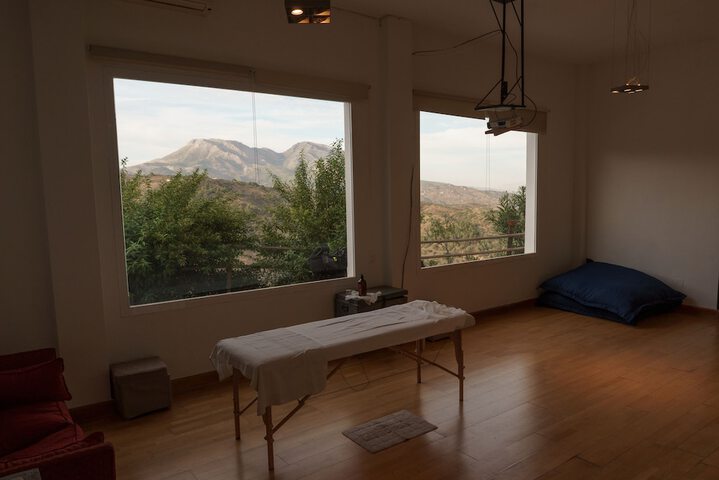 Room 11 of 36