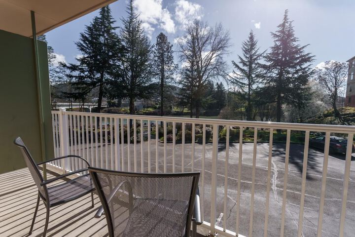 Terrace/Patio 30 of 60