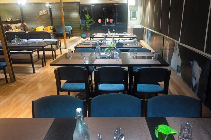 Dining 71 of 94
