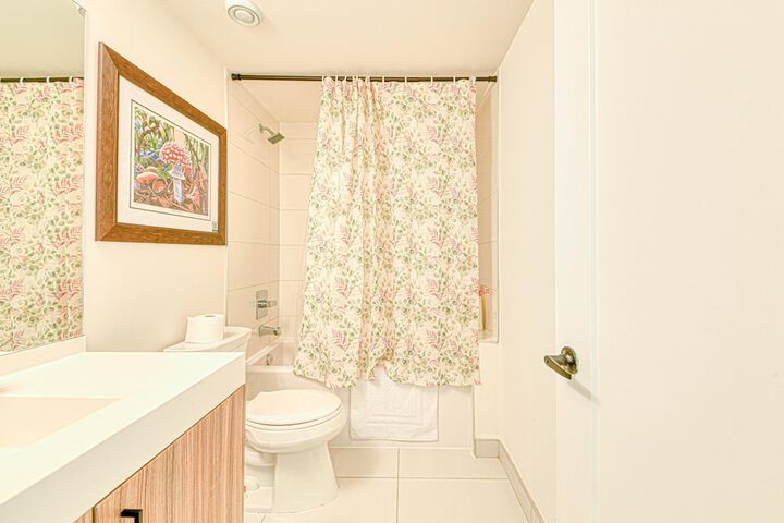 Room 307 of 340