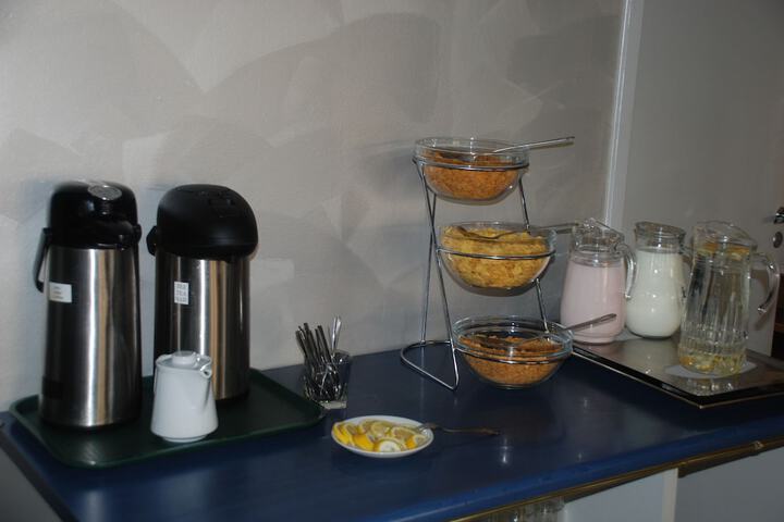 Dining 50 of 56