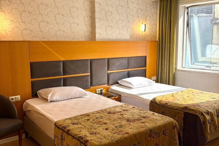 Room 17 of 26