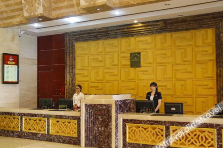 Hotel Interior 6 of 18