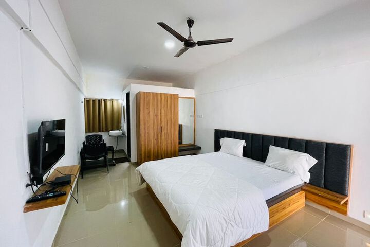 Room 4 of 26
