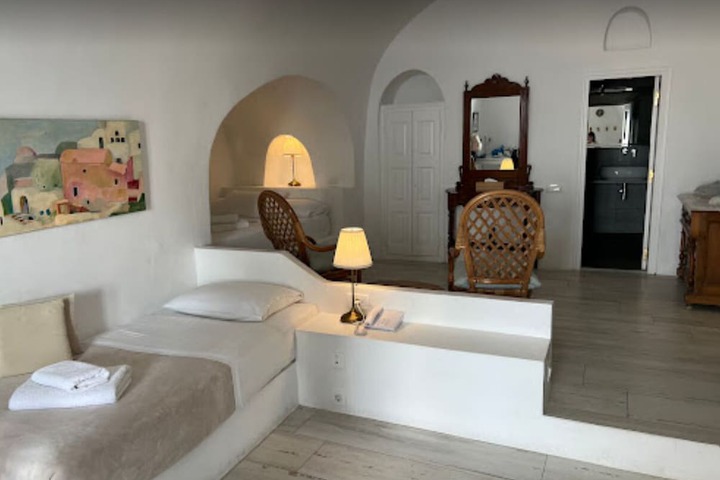Room 5 of 86