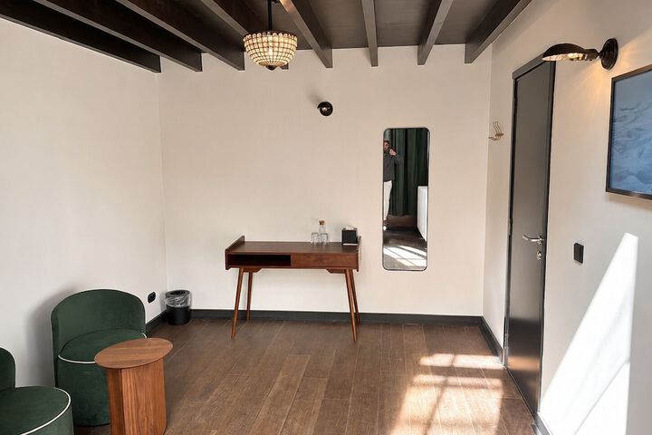 Room 43 of 88