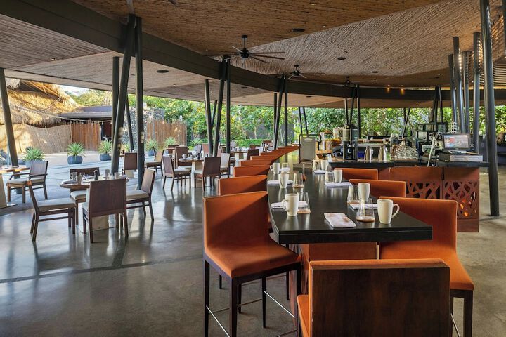 Dining 183 of 252