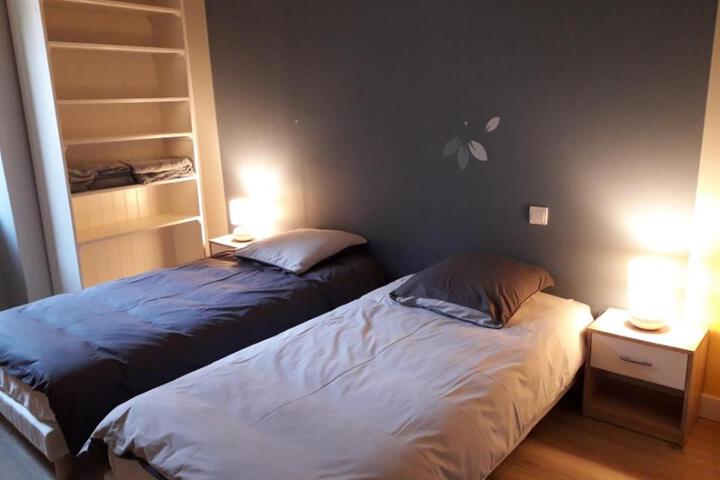 General 6 of 22