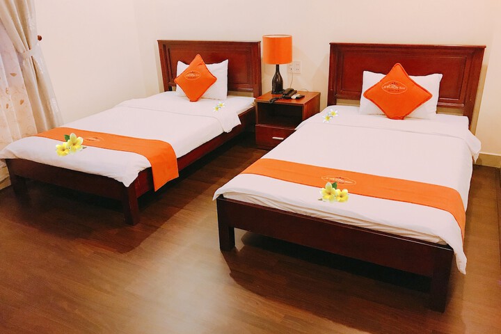 Room 14 of 50