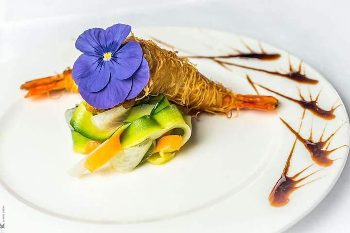 Dining 40 of 49