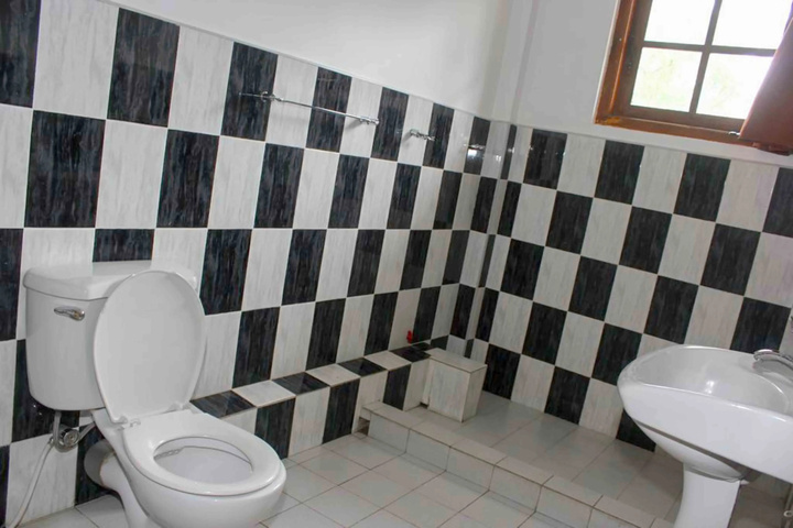 Room 6 of 6