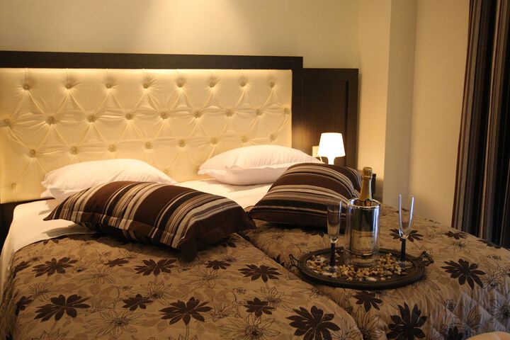 Room 42 of 88