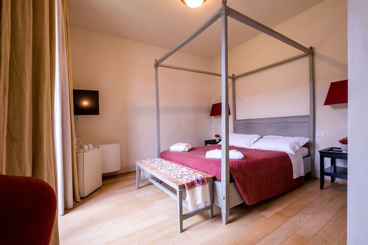 Room 10 of 54