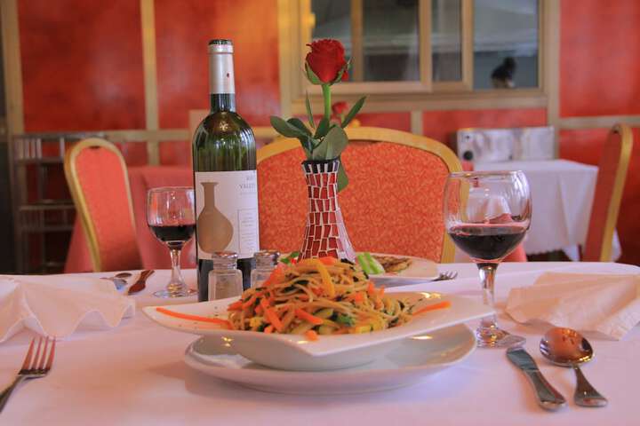 Dining 57 of 96