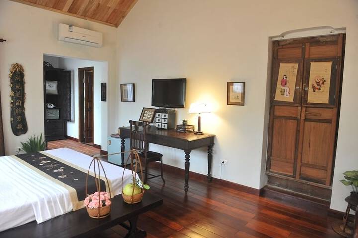 Room 7 of 54