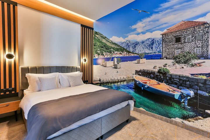Room 15 of 70