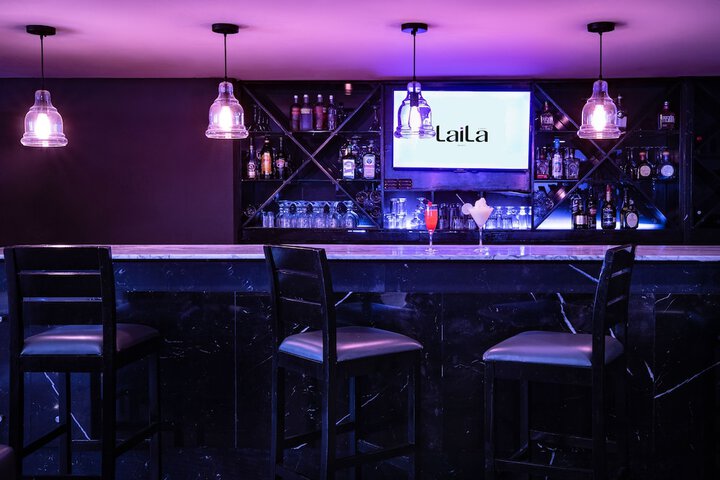 Lounge 96 of 118