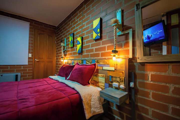 Room 15 of 63