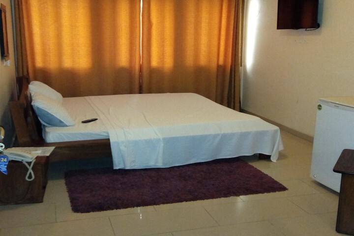 Room 18 of 78