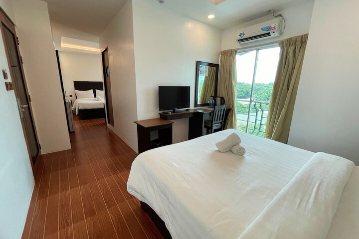 Room 15 of 79