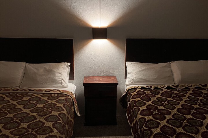 Room 15 of 41