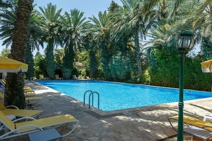 Pool 23 of 46