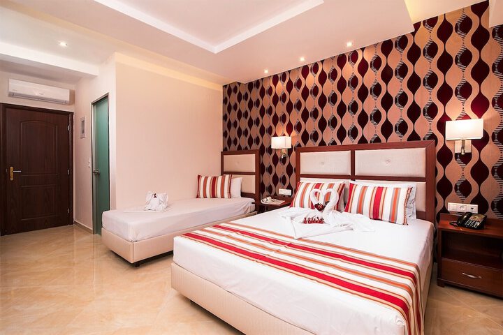 Room 43 of 84