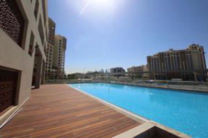 Pool 18 of 18