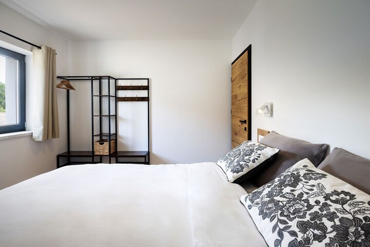 Room 10 of 56