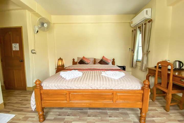 Room 25 of 62
