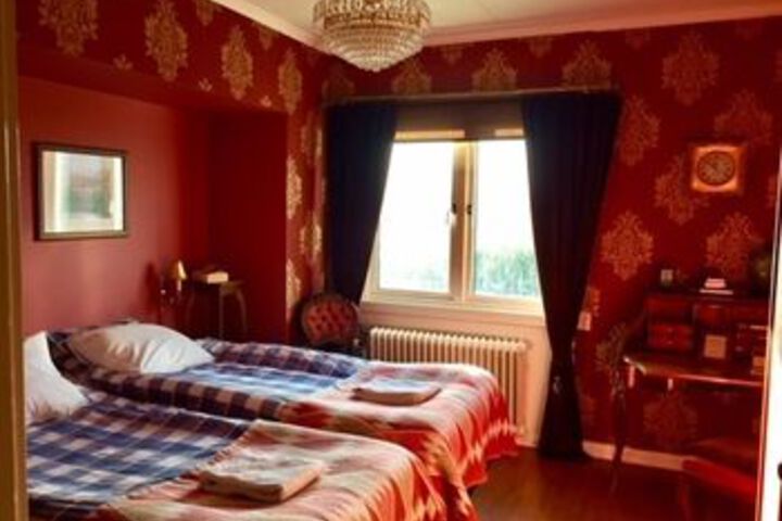 Room 22 of 40
