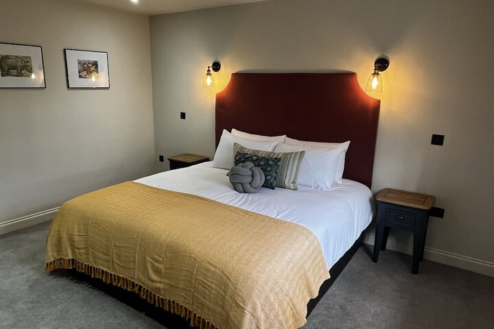 Room 3 of 24