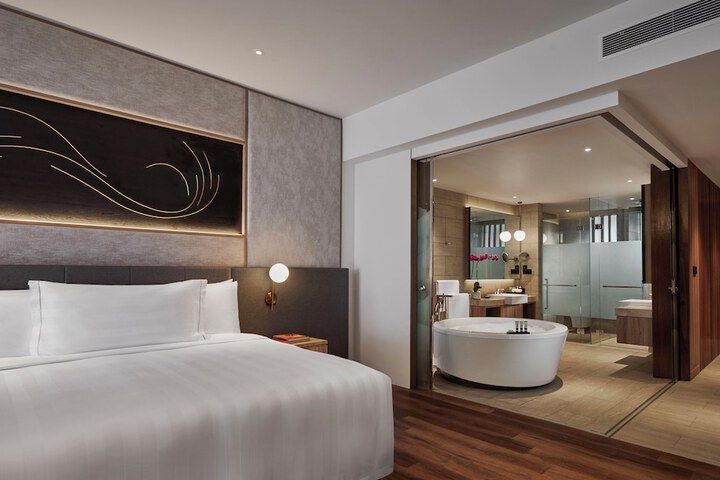 Room 20 of 84