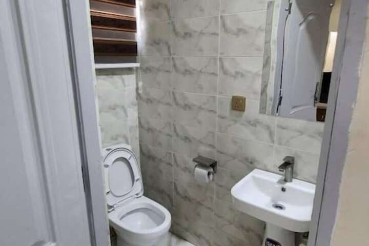 Room 16 of 29