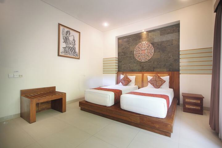 Room 14 of 66