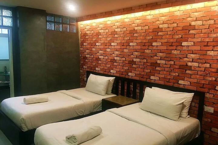 Room 29 of 50