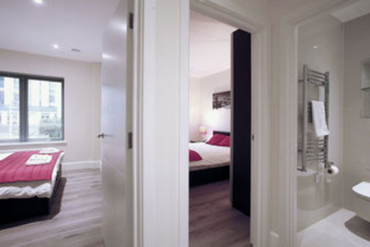 Room 21 of 40
