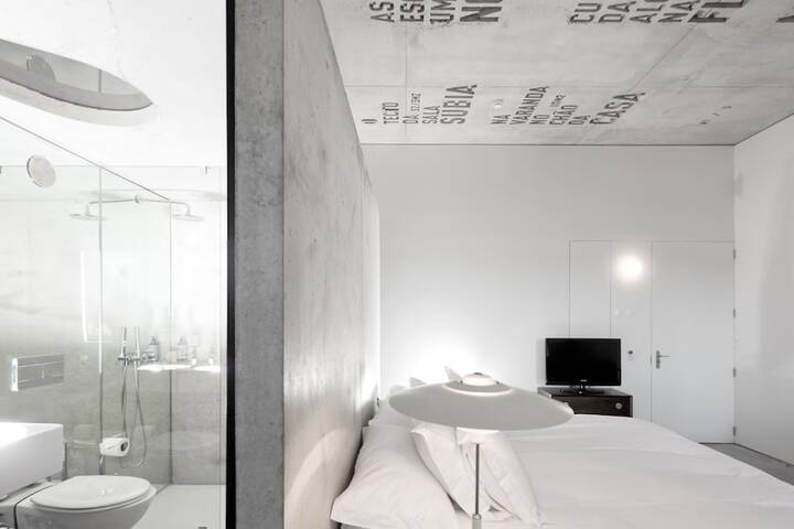 Room 5 of 55