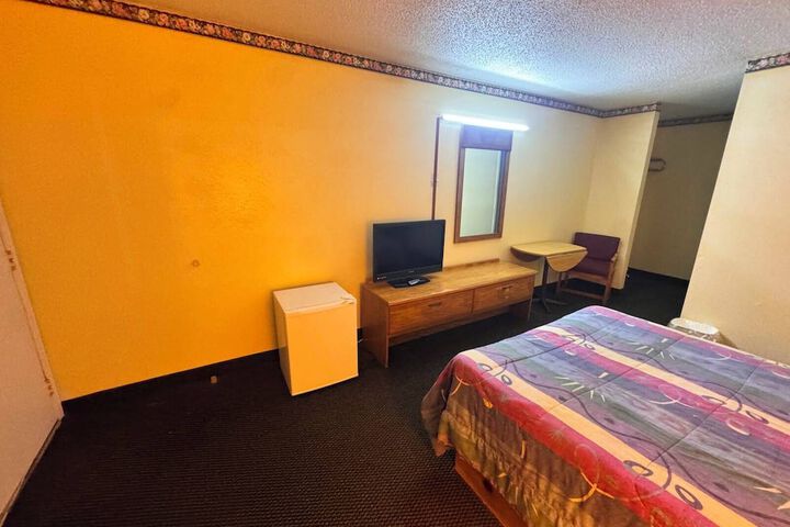 Room 15 of 91
