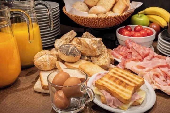 Breakfast/Coffee Service 14 of 20