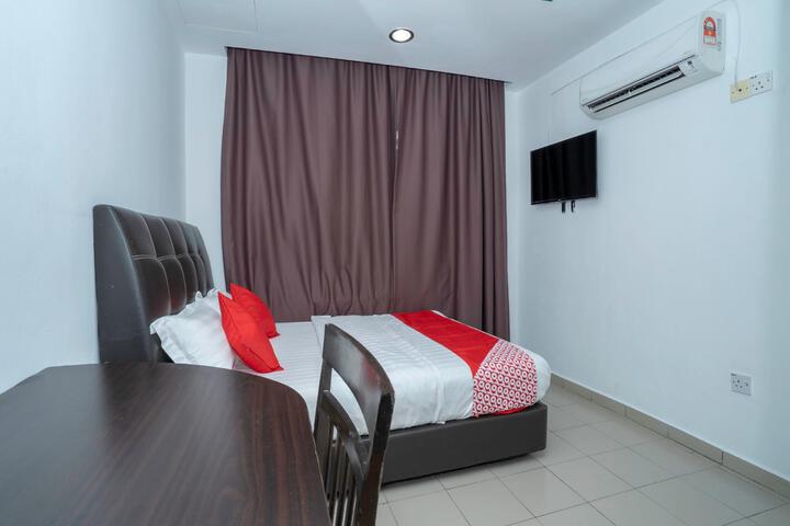 Room 32 of 34