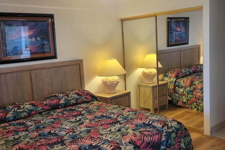 Room 83 of 484