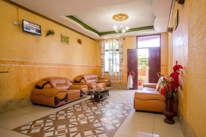 Guest Lobby