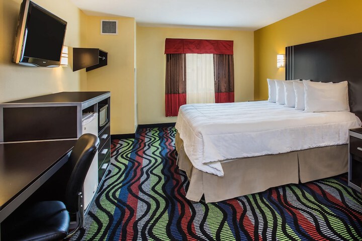 Room 11 of 42